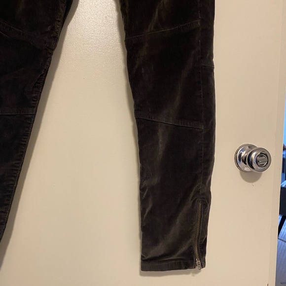 Banana Republic Grey Corduroy Pants with Zipper Details Size 29 - Picture 7 of 7